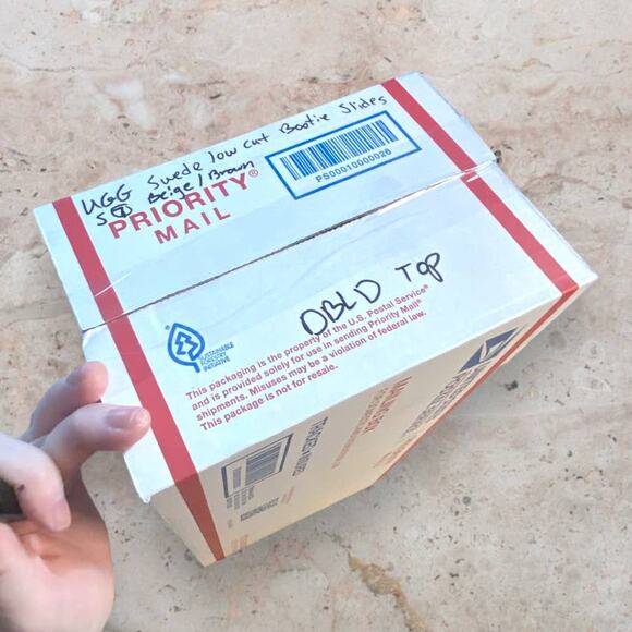 UGG Ankle Booties Wool Beige Buckle Winter Boots Size 7 - Picture 8 of 8